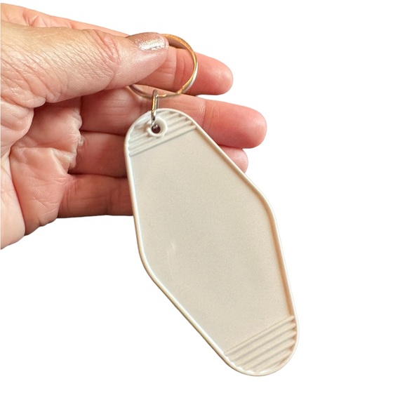 Motel Key White Keychains Set - Picture 3 of 3